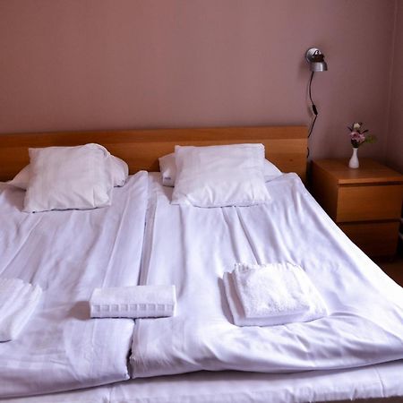 Adelsgatan Bed & Breakfast VBY Exterior foto